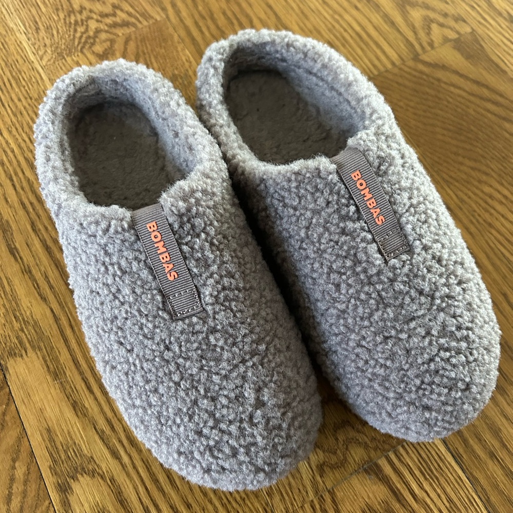 Bombas women’s Dusty Purple Gray Slippers size 7